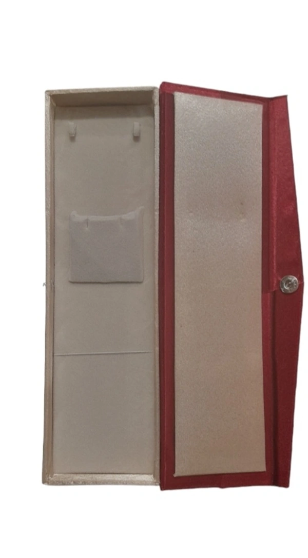 Chain With Tops - 26cm X 8cm