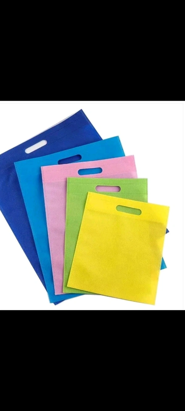 D cut Non-Woven Bags - 14×19, Red