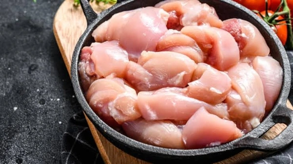 Chicken Boneless Regular Cut Skin Off - 250g