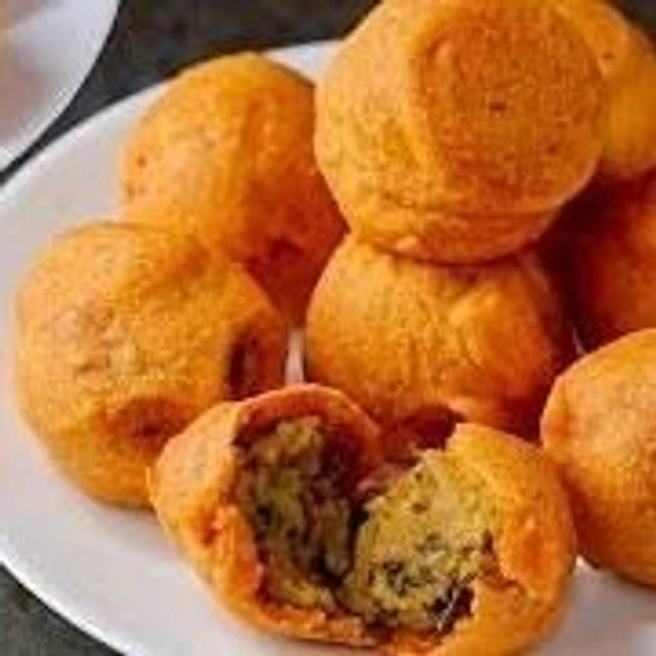 Multi Yam Bonda (கிழங்குவகை மசால் போண்டா)