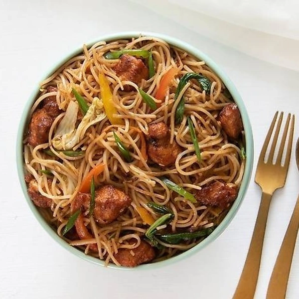 Schezwan Chicken Noodles