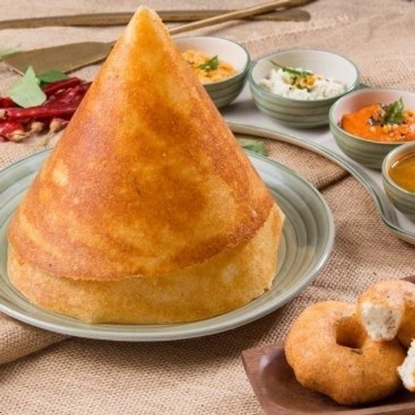 Beetroot Dosa + Varagu Dosa + Vadai