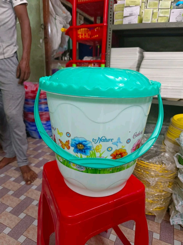 12 Pcs Magic bucket 14L Rs100 Per Pcs