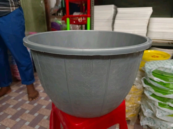 12pcs Apple tub 30L Rs85 Per Pcs - Silver