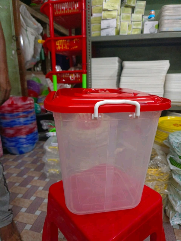 12pcs India Box 20L container Rs85 Per Pcs