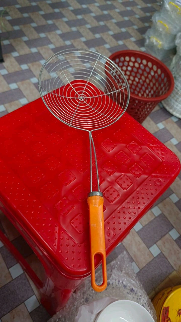 48pcs Fry strainer Rs40 Per Pcs