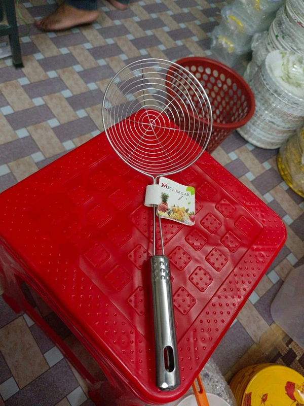 12pcs Fry strainer steel Rs60 Per Pcs