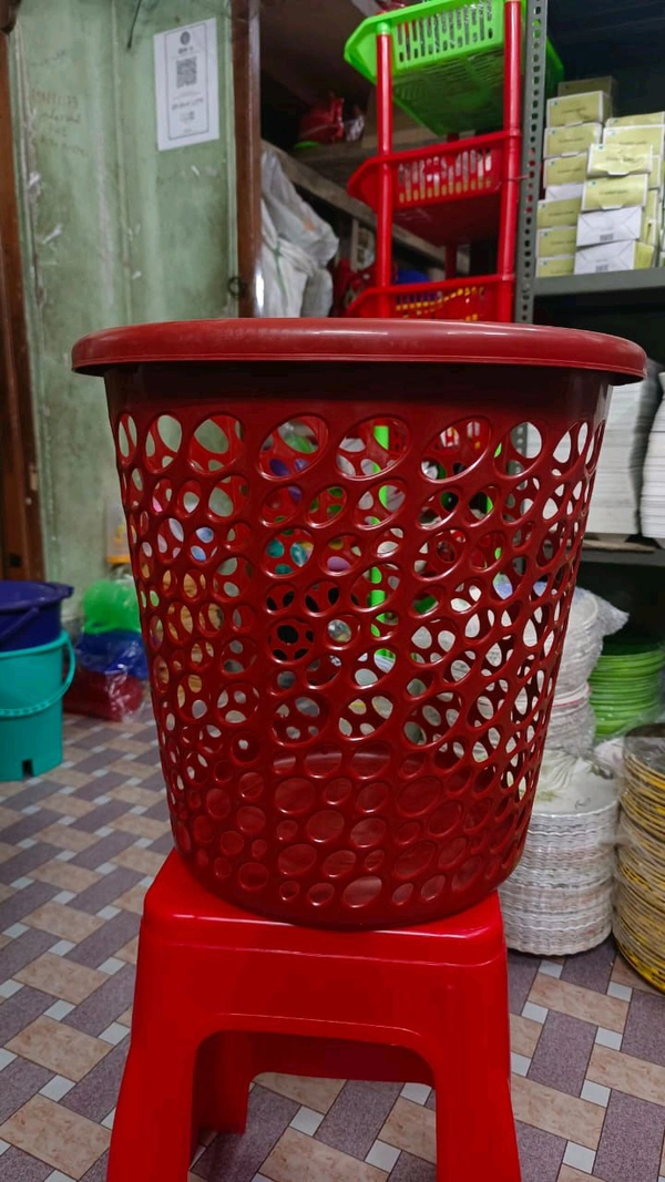 12pcs Big laundry basket Rs80 Per Pcs