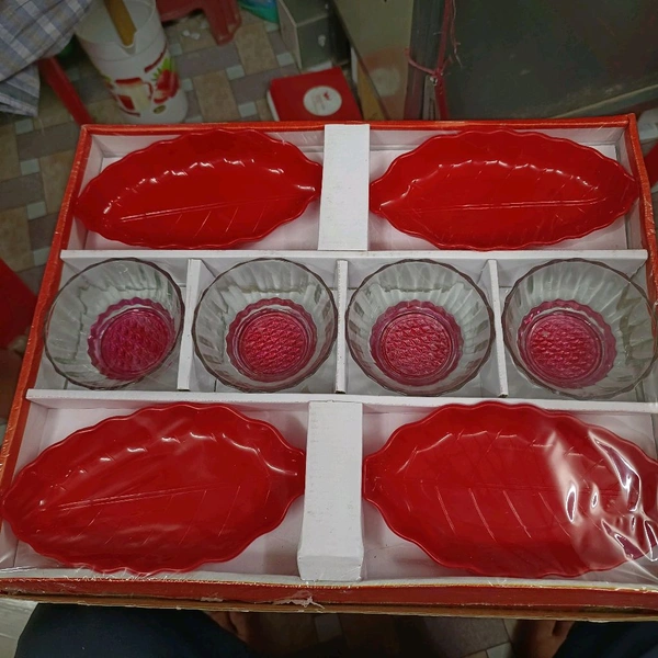 6box / Leaf Bowl Set Rs210 Per Box