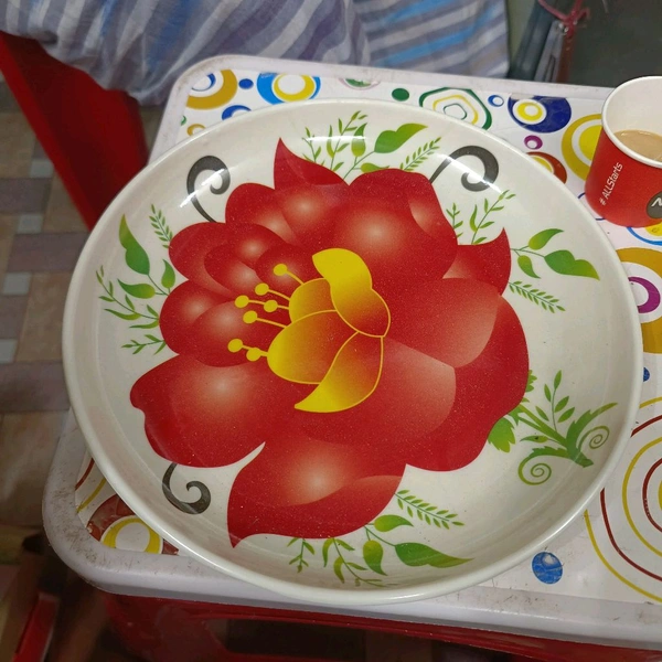 24pcs Rose Chawei Thleng 8inch Rs30 Per Pcs