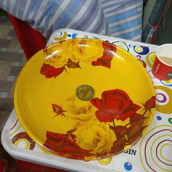 24pcs Yellow Rose 8inch ceramic plate Rs35 Per Pcs 