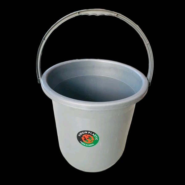 24pcs Silver Bucket 16L Rs80 Per Pcs 