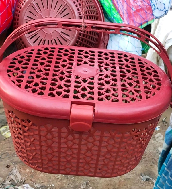 24pcs Big Oval Basket Rs90 Per Pcs 