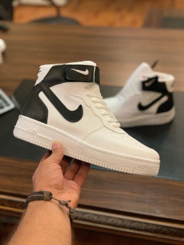 high ankle nike sneakers