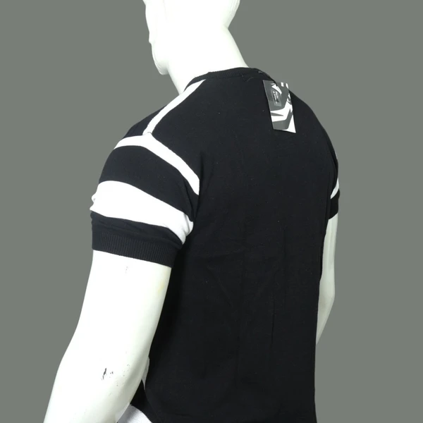 BLACKSANDWHITE Black and White Striped T-Shirt - M