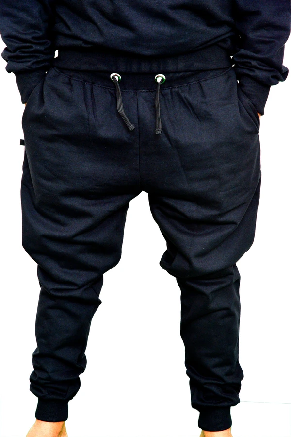 Black Solid Relaxed-Fit Joggers By BLACKSANDWHITE