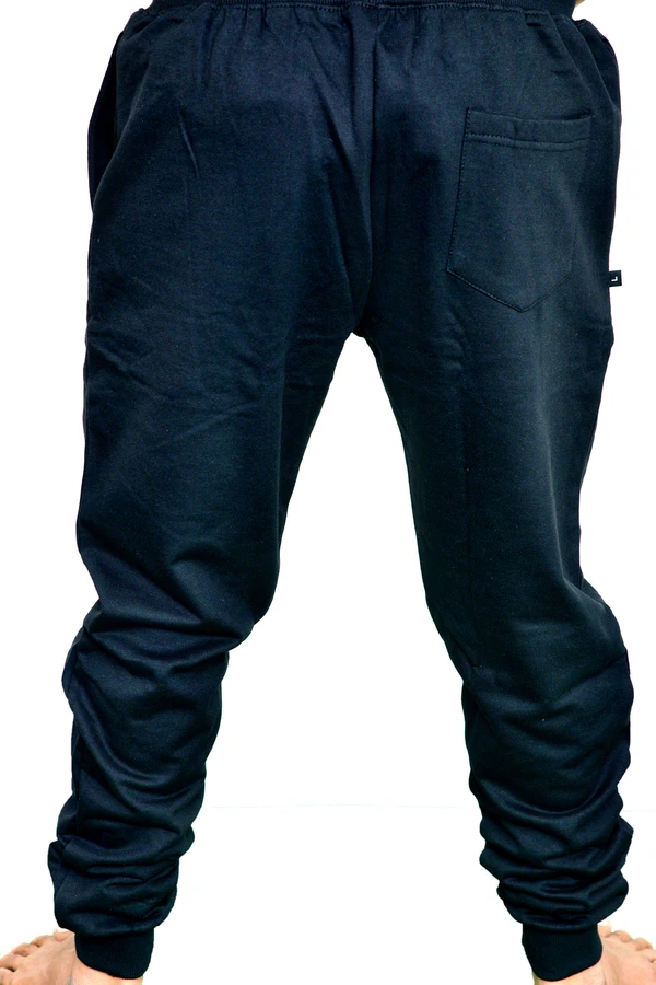 Black Solid Relaxed-Fit Joggers By BLACKSANDWHITE - M, Black