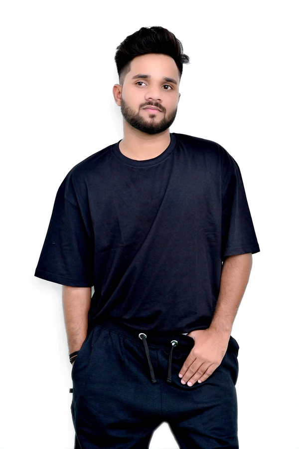 Men Black Oversized T-shirt By BLACKSANDWHITE - 3XL, Black