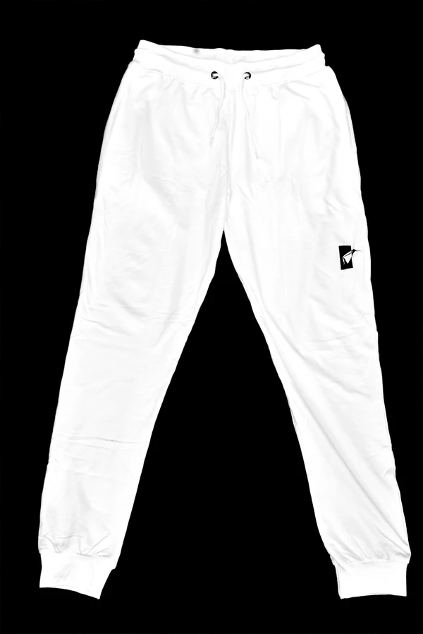 White Solid Relaxed-Fit Joggers By BLACKSANDWHITE - L, White