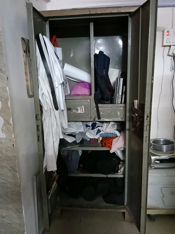 Single Door Almeera