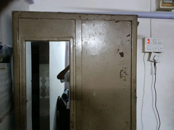 Single Door Almeera