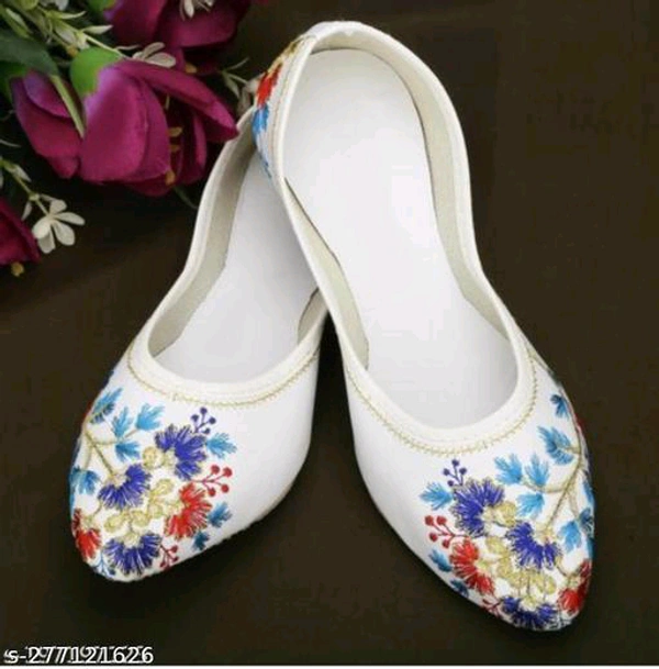 Alluring Women Juttis & Mojaris - 9