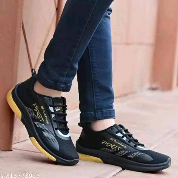 Relaxed Attractive Men Casual Shoes - 9, Dorado