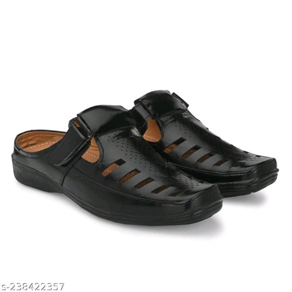 Latest Fashionable Men Sandals - Black, 6