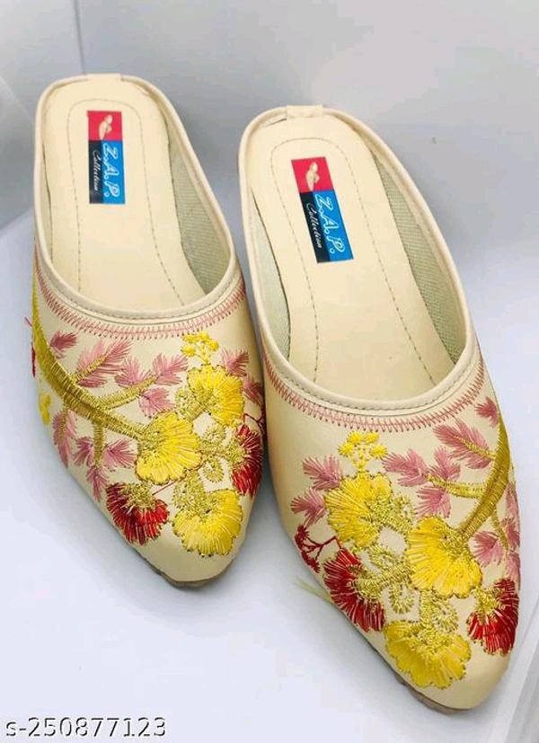 Versatile Women Trending Juttis & Mojaris - 8