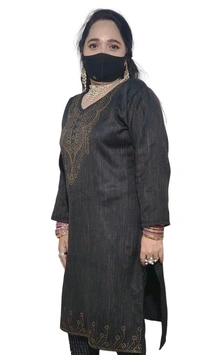 Aakarsha Fashionable woolen Kurtis for women - L