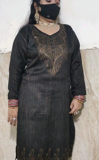 Aakarsha Fashionable woolen Kurtis for women - L