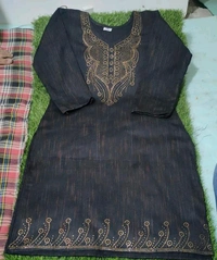 Aakarsha Fashionable woolen Kurtis for women - L
