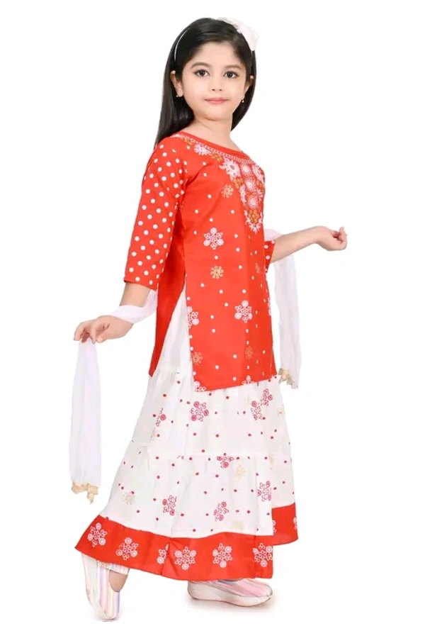 Girls Trending Graceful Kurta Sets - 3 Years To 11 Years