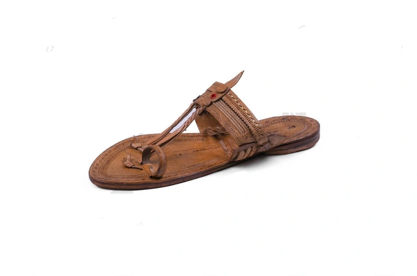KOLHAPURI CHAPPAL  - White, 1 To 10