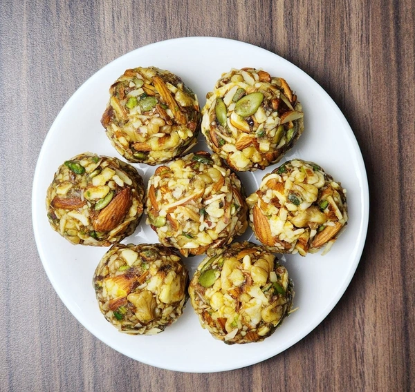 Premium Dry Fruit Ladoo � A Power-Packed Superfood - 450 grms