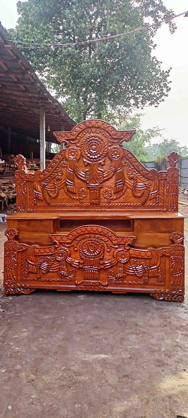 Maharaja Model Teak Wood Bed With Box - teak stainer, King Size Standard