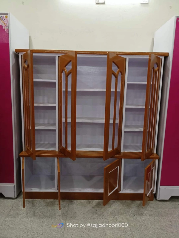 Plyboard Showcase Golden brow Color  - Brown, Standard