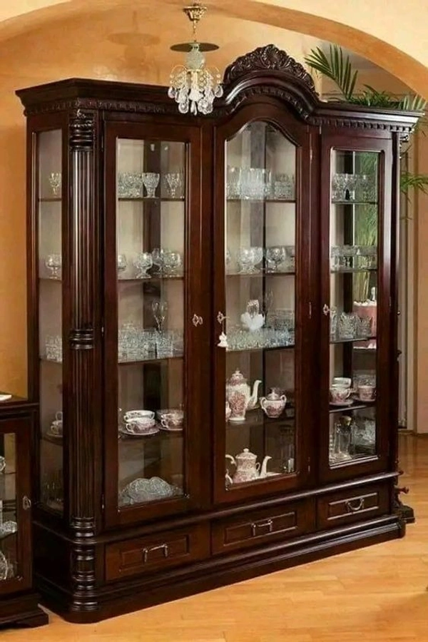 wooden showcase - standard, Burnt Maroon Rosewood