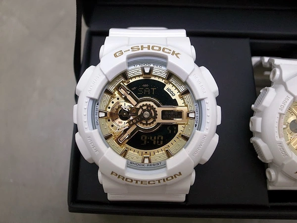 G-SHOCK WHITE