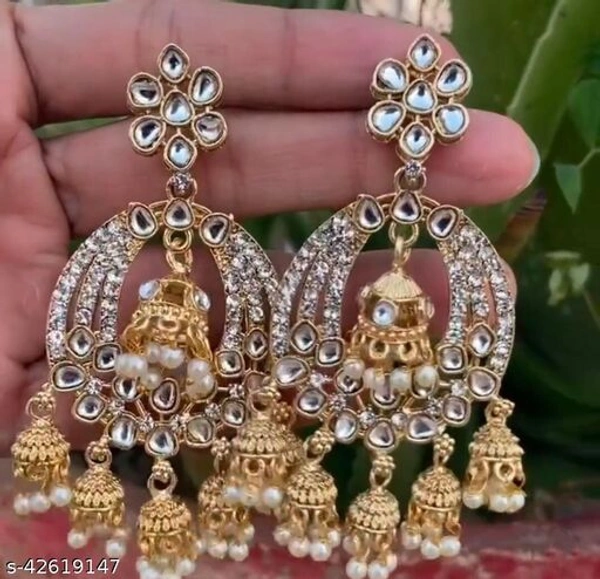 Latest Kundan Earrings Jumkis - gold