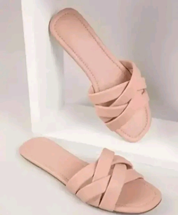 Gorgeous Women Flats 0.3 Mo - INS-7