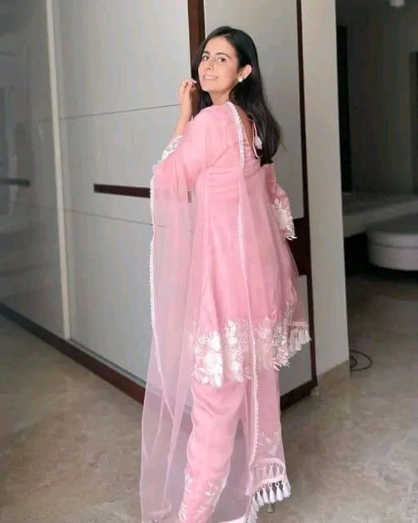 Kashvi Superior Women Kurta Sets Mo 0.1 - M