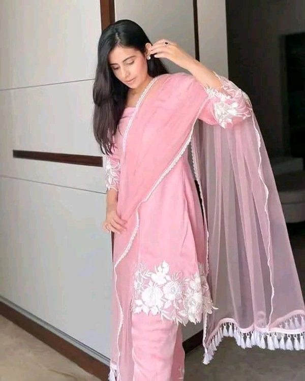 Kashvi Superior Women Kurta Sets Mo 0.1 - XL
