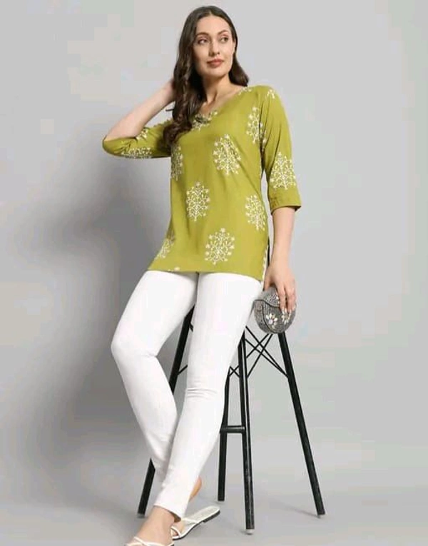 Banita Attractive Kurtis Mo hja 0.1 - L