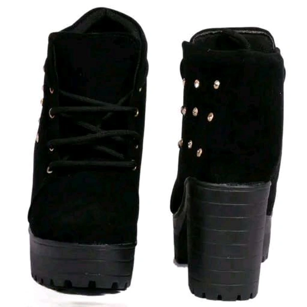 Versatile Women Boots Modran 0.2 - IND7