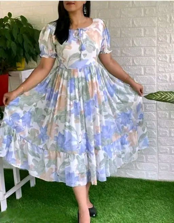 Classic Fashionable Women Dresses Modran 0.3 - S