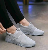 Modern Fashionable Men Sports Shoes - 7