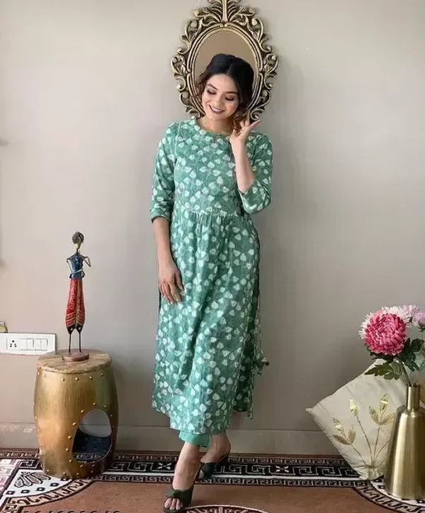 Naira Kurta Pant Set (Green) - XL