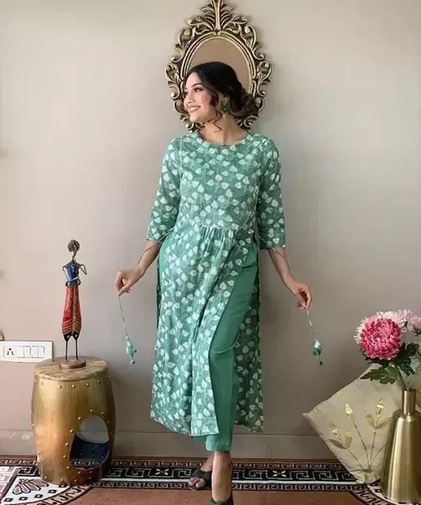 Naira Kurta Pant Set (Green) - M