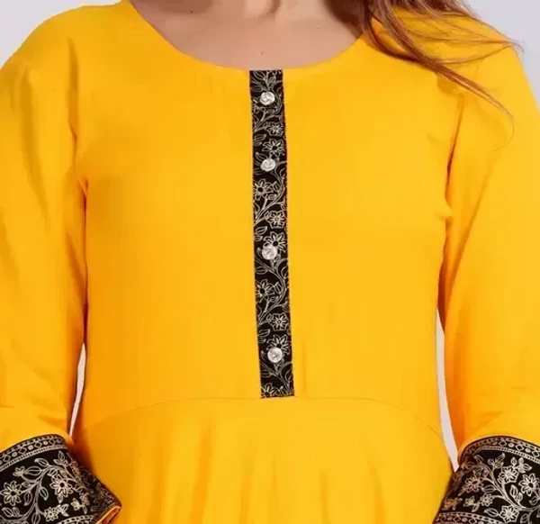 Women Printed, Solid Kurta Sy (Yellow)  - M